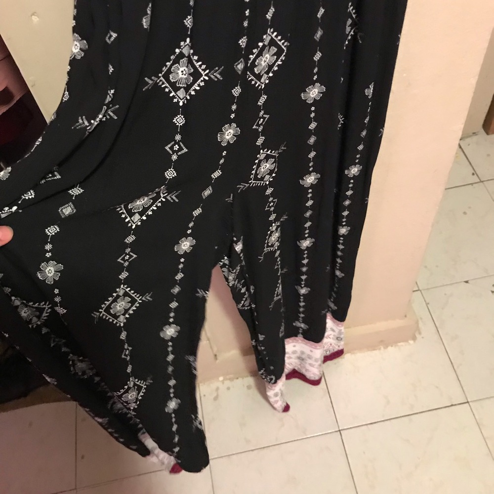 Romper - Picture 2 of 3